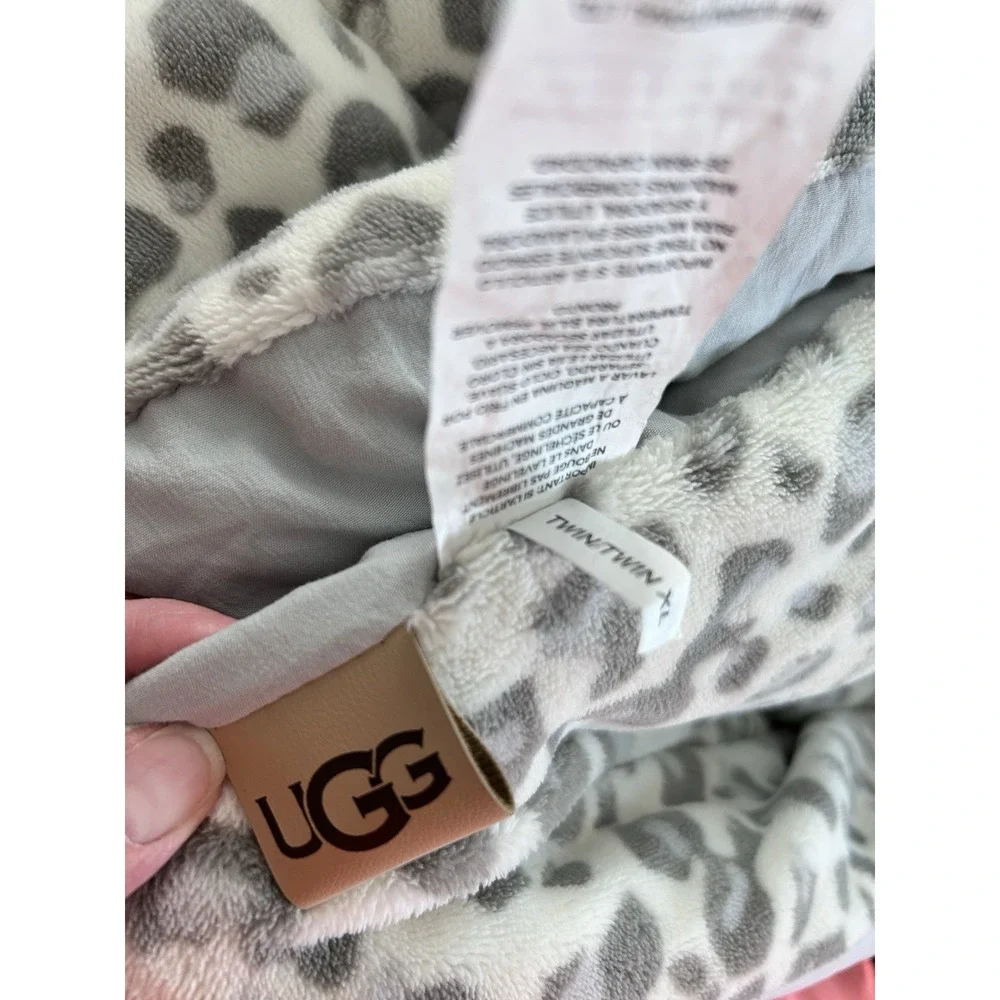 UGG Twin Comforter Grey Snow Leopard Print Bedding Set Quilted Standard Sham